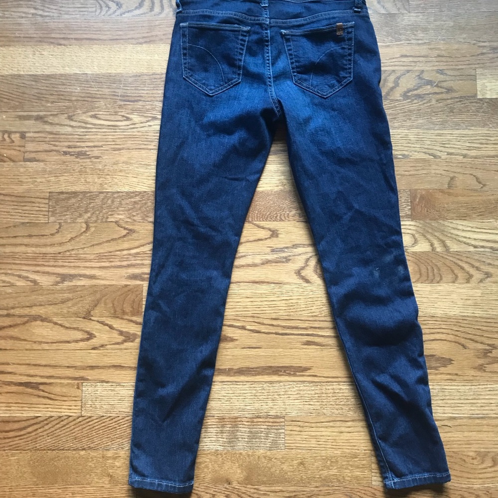 Joes Jeans, worn just a few times. Skinny,size 26.